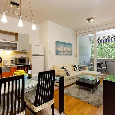 Apartment Z *